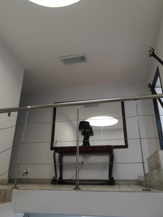 32 On Mendoza Hotel Дърбан Екстериор снимка
