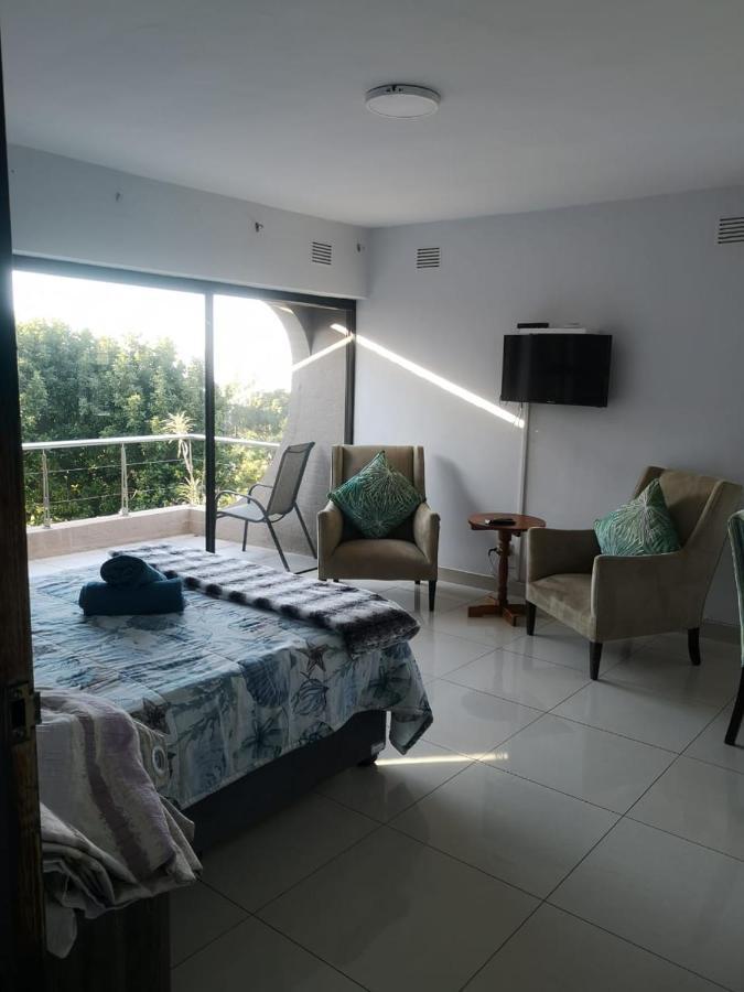 32 On Mendoza Hotel Дърбан Екстериор снимка